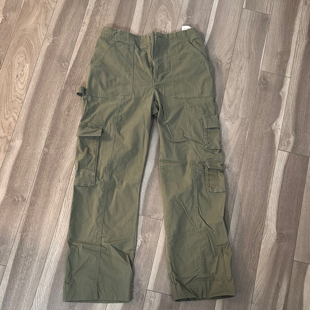 Abercrombie Women’s Green Cargo Pants Size 28 / Size 6